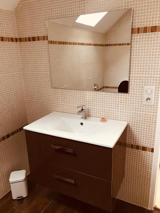 Chambre Du Ru D Ausson Châtel-Censoir Eksteriør bilde